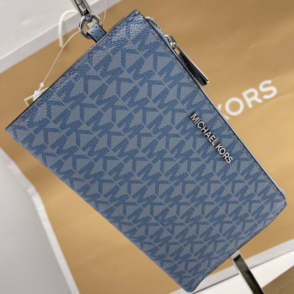 MICHAEL KORS JST Lg Double Zip Signature Logo Wristlet Wallet
Pale Ocean 
NWT - Picture 4 of 16